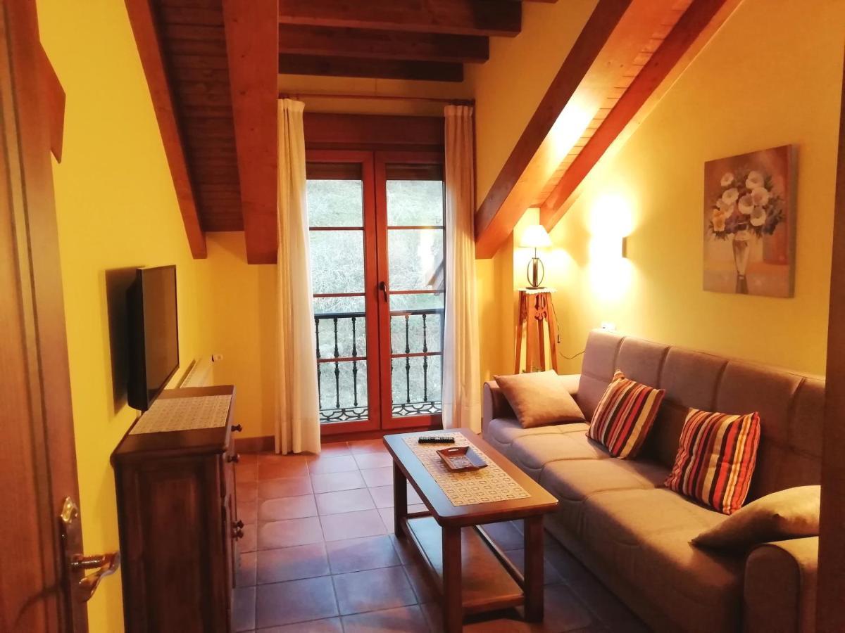 Apartamentos Rurales La Vina Onís Екстериор снимка