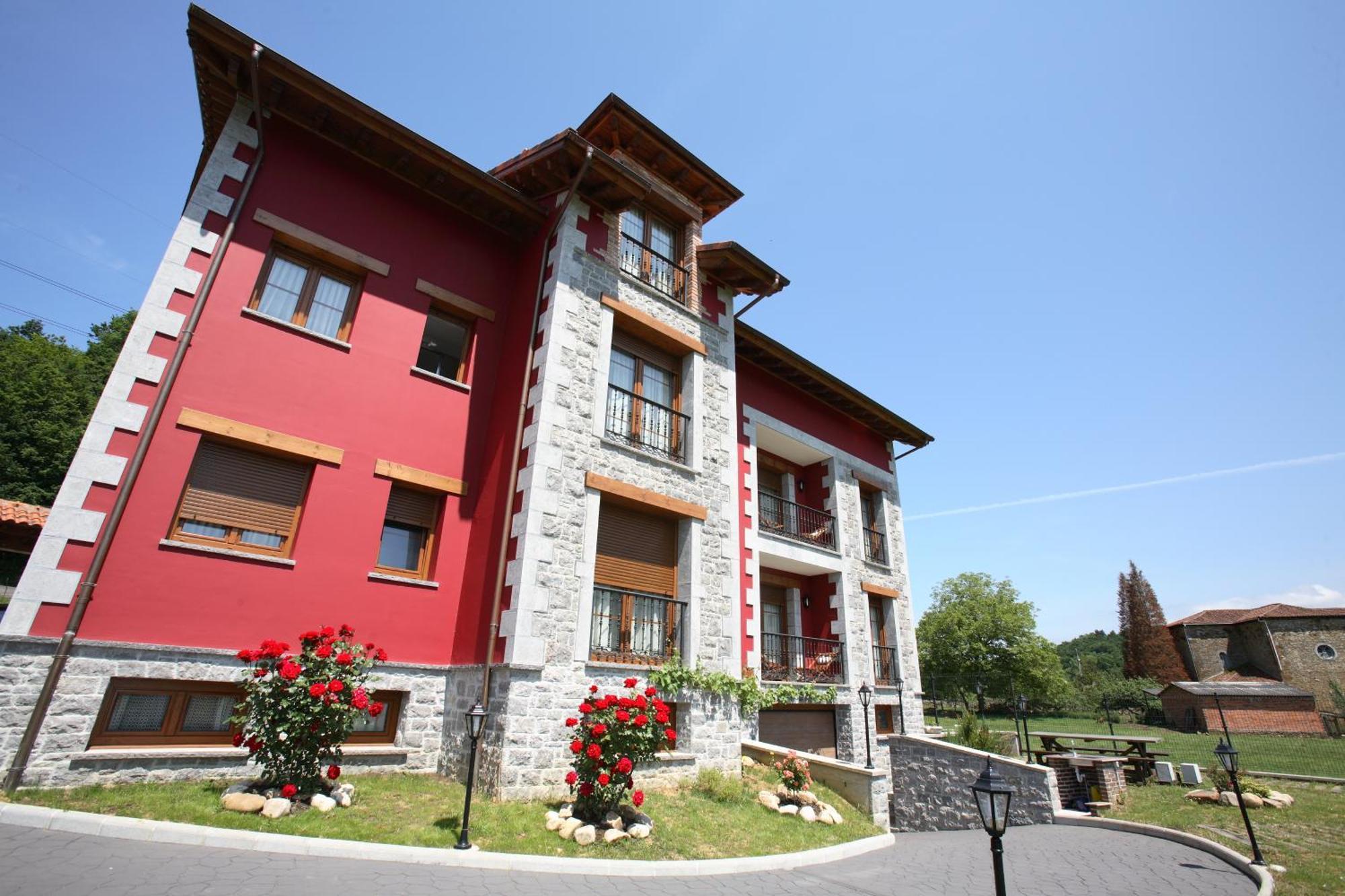 Apartamentos Rurales La Vina Onís Екстериор снимка